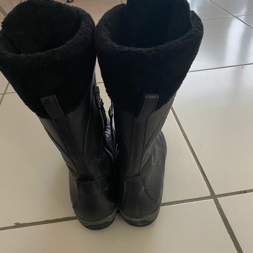 Helly Hansen boots.